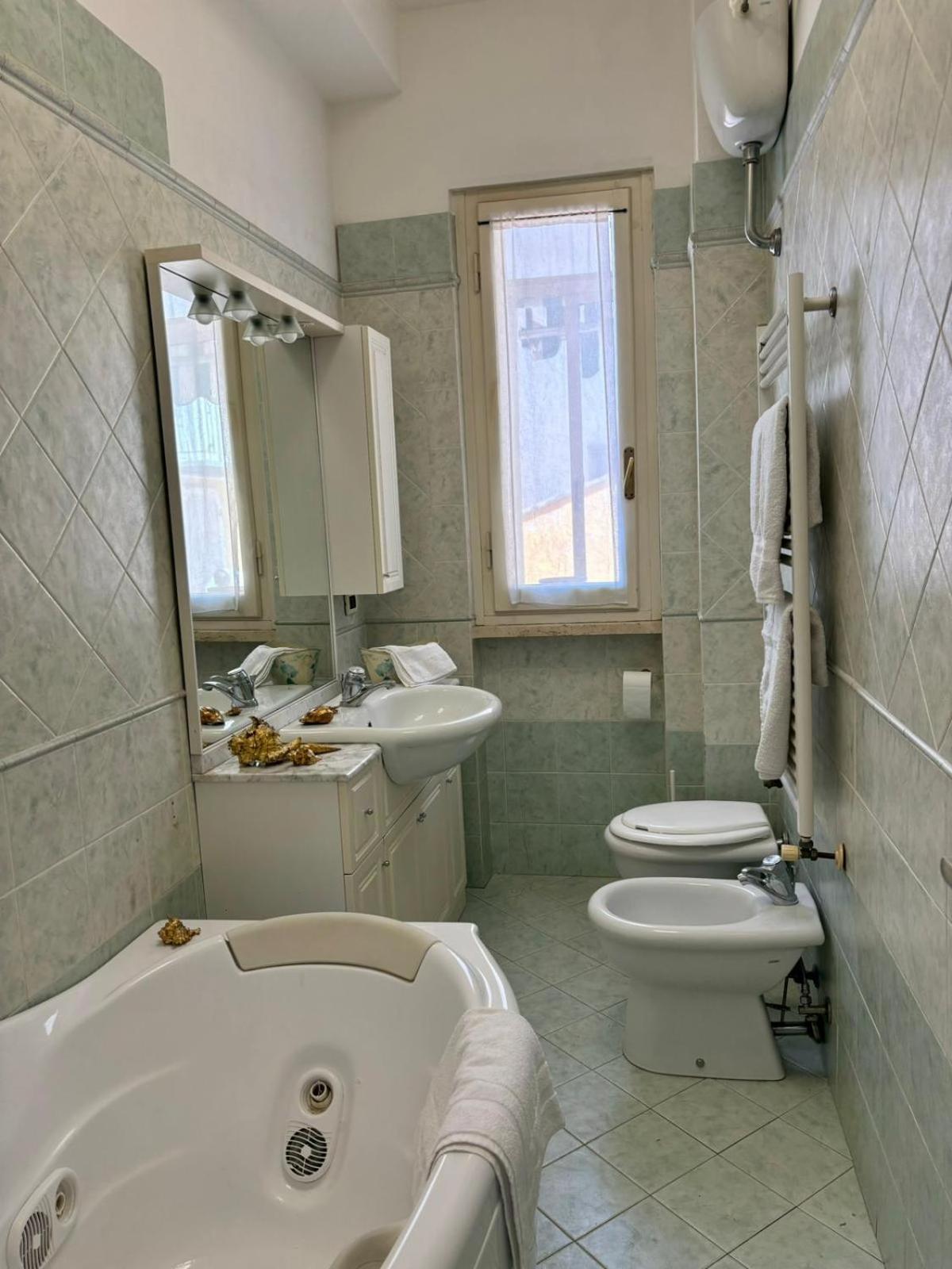 Sole E Mare - Viareggio Apartment Exterior photo